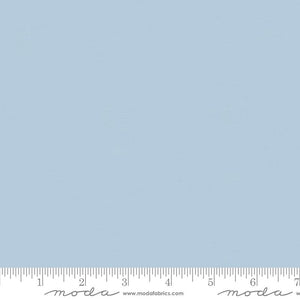 Powder Blue Material Bella Solids: Powder Blue – Essem Textiles Co.